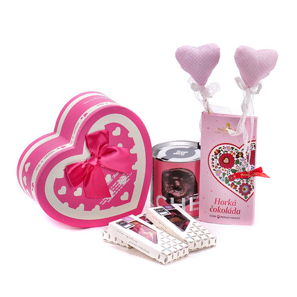 03000142_darcekovy-box-srdce-a-cokolada