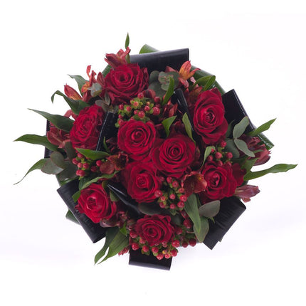 03001239_lady-cervene-ruze-a-hypericum