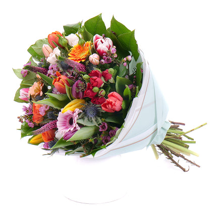 03001592_sweet-farebne-ruze-gerbery-a-tulipany